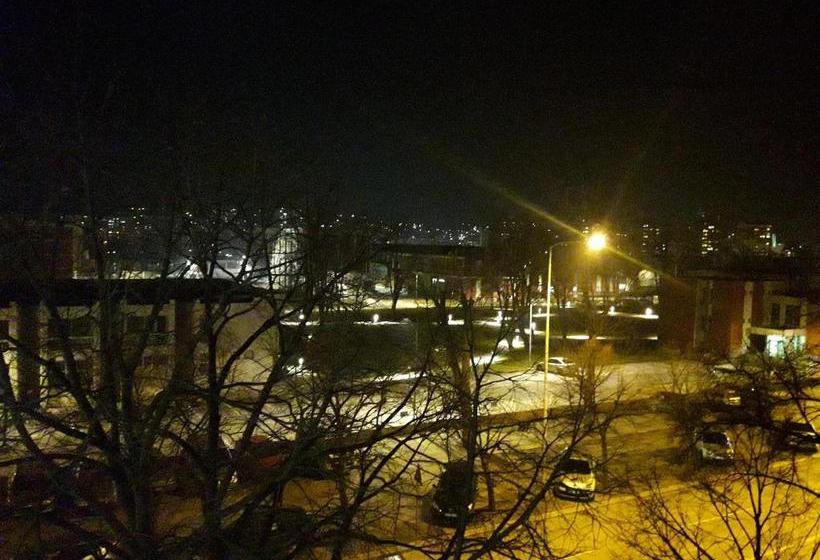 پانسیون Prenoćište Konstantin 2008