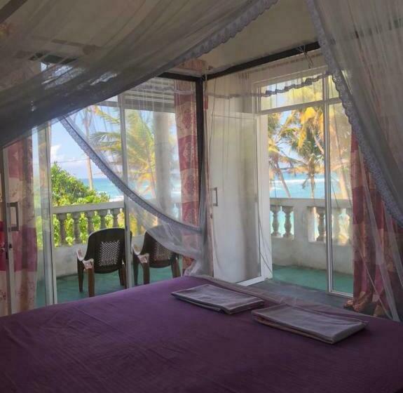 پانسیون Sunray Rest Beach View Homestay