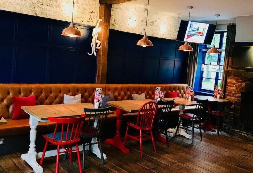 旅馆 The Bull Inn