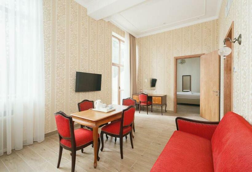 Amra Park Hotel & Spa