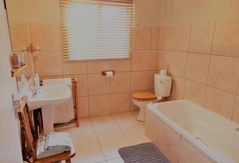 مبيت وإفطار Notting Hill Lodge