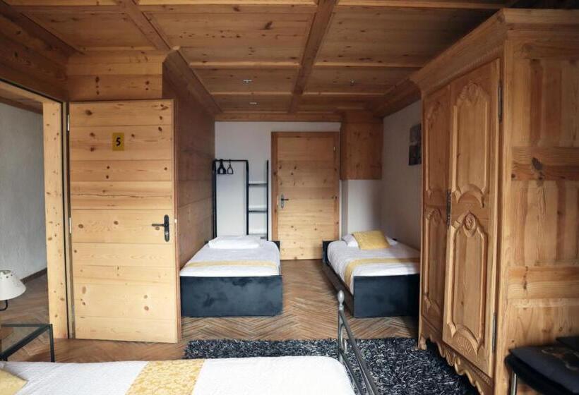 ペンション Gruyère Rooms