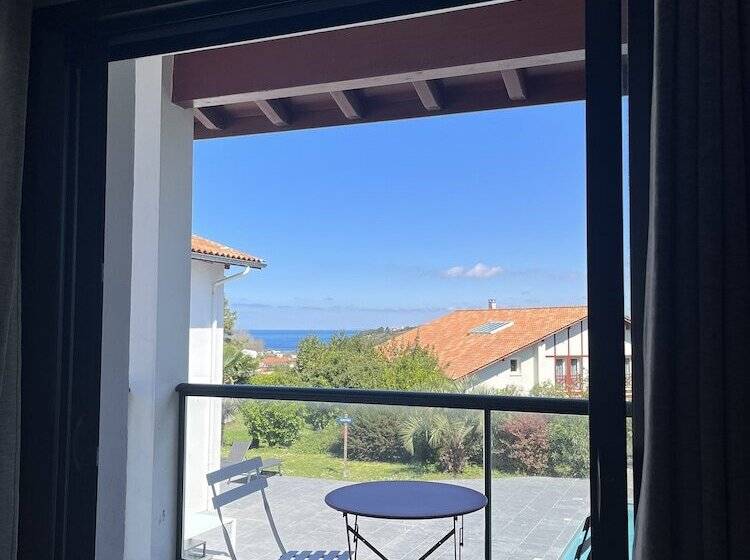 پانسیون Lafitenia Resort