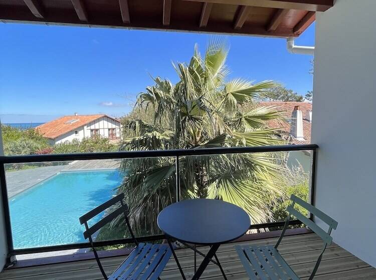 پانسیون Lafitenia Resort
