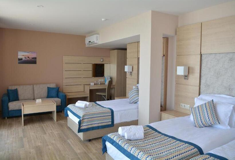 Royal Grand Hotel And Spa   All Inclusive And Free Beach Accsess