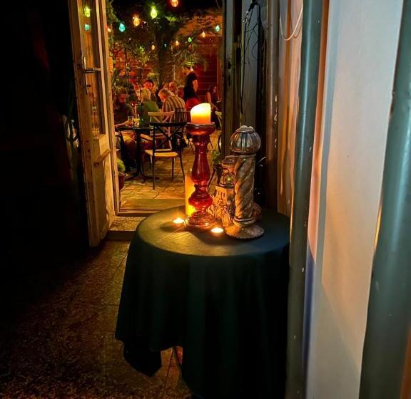 Bed And Breakfast Caffe Caffe