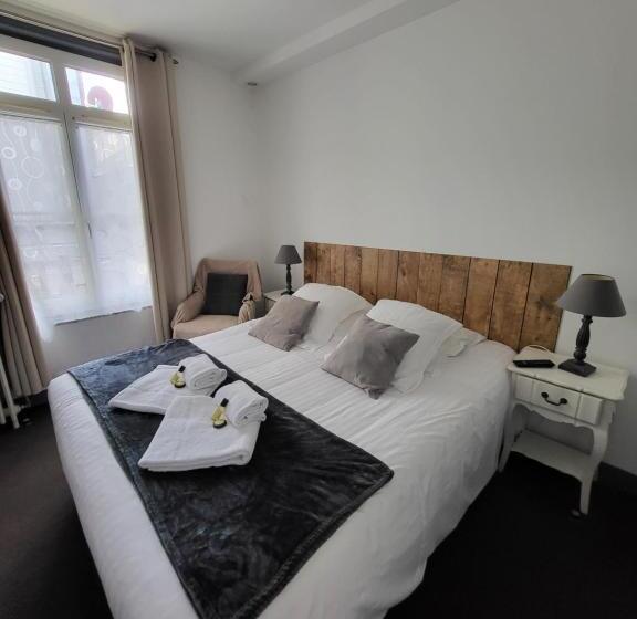 تختخواب و صبحانه Chambres D'hôtes La Petite Salamandre