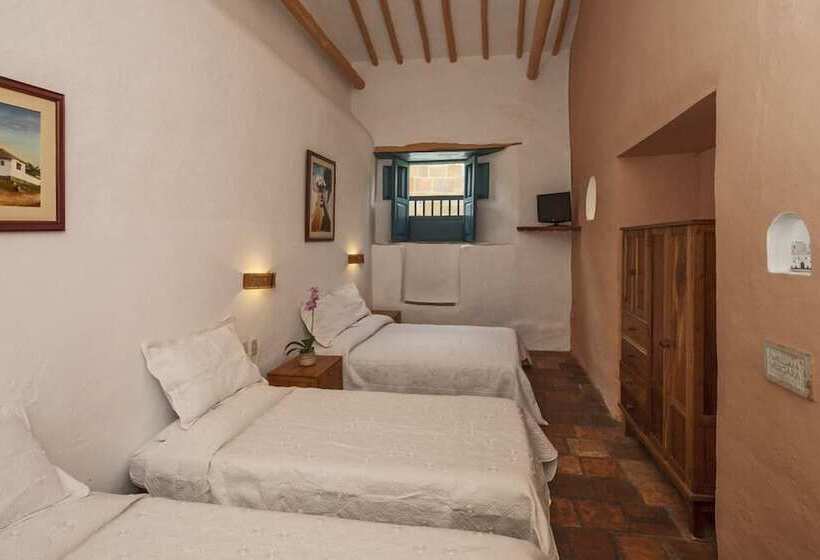 تختخواب و صبحانه Posada Del Campanario