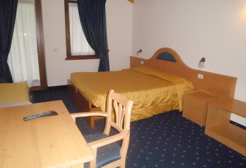 فندق Albergo Garni Martina