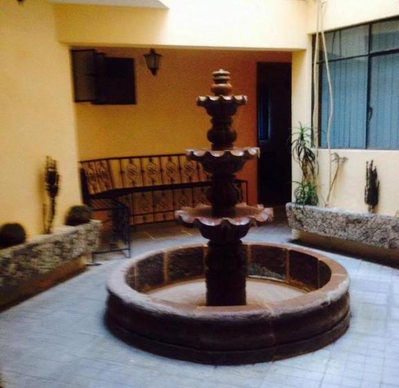 فندق Lienzo Charro 1