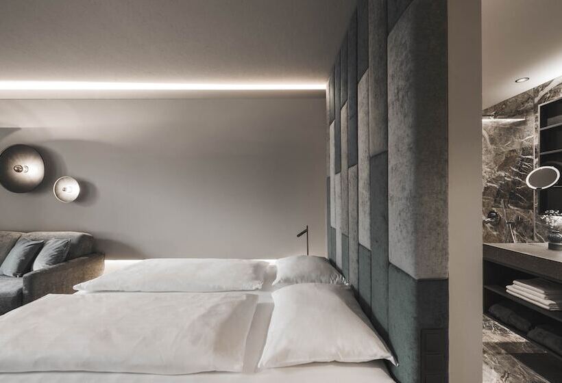 هتل Somvita Suites