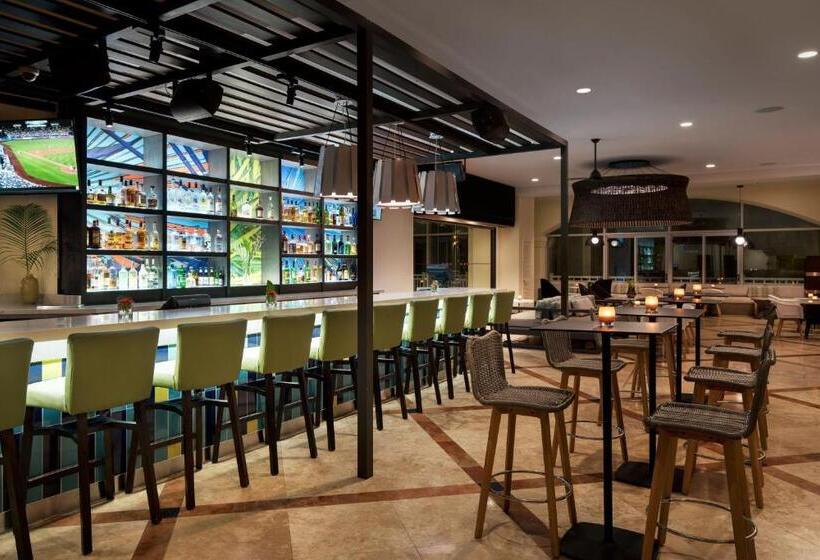 استراحتگاه Marriott St. Kitts Beach Club