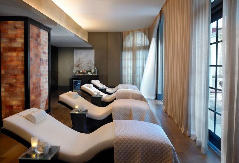 فندق Acqualina Resort And Residences