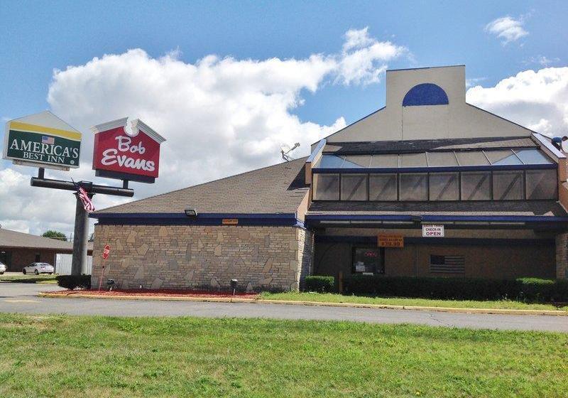 בית מלון כפרי America S Best Inn Warren Detroit