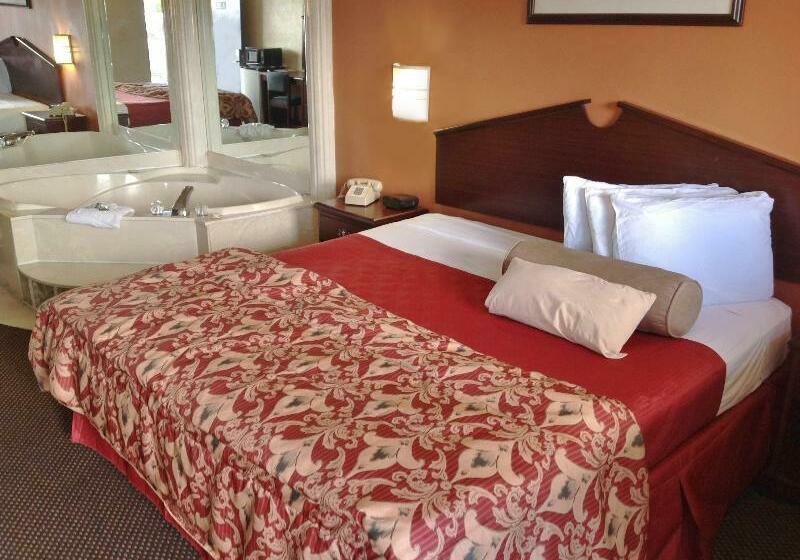 בית מלון כפרי America S Best Inn Warren Detroit