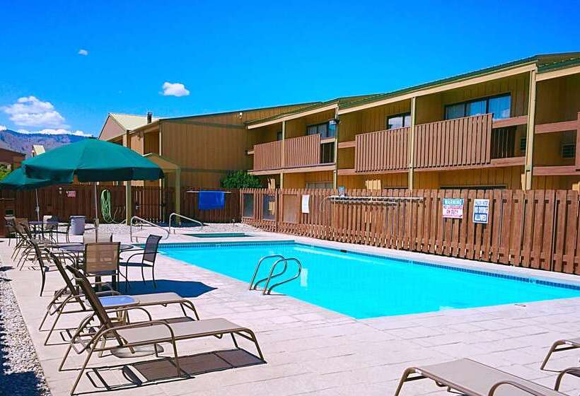 Отель Best Western Chieftain Inn