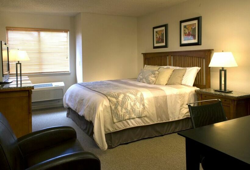 The Commons Hotel & Suites Denver Tech Center
