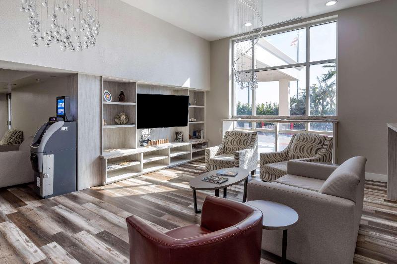 هتل Clarion Pointe Galveston Seawall