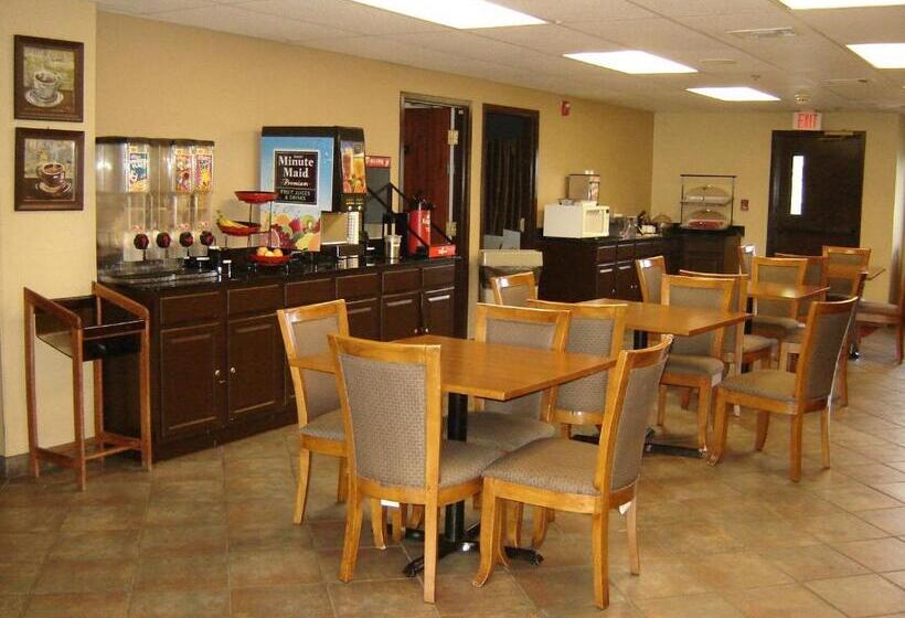 هتل Days Inn By Wyndham Phenix City Near Fort Moore
