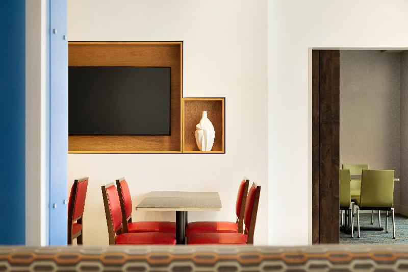 فندق Holiday Inn Express & Suites Locust Grove By Ihg