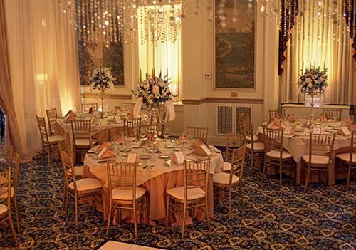 هتل Inn On Broadway