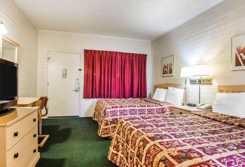 בית מלון כפרי Jefferson Inn