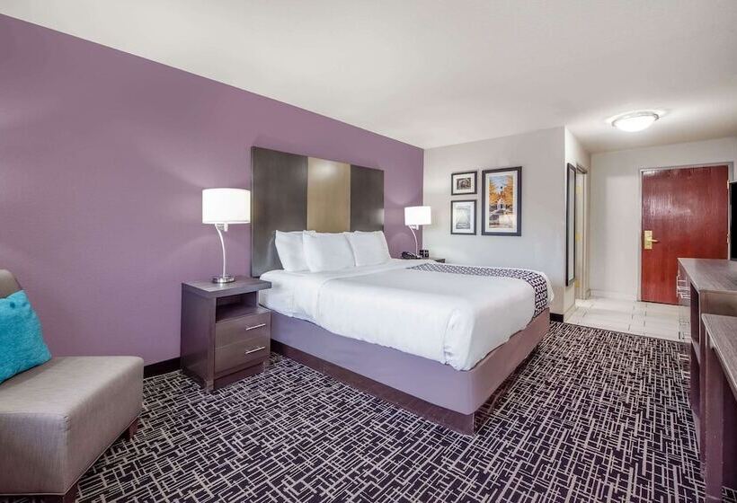 호텔 La Quinta Inn & Suites By Wyndham Fairborn Wright Patterson