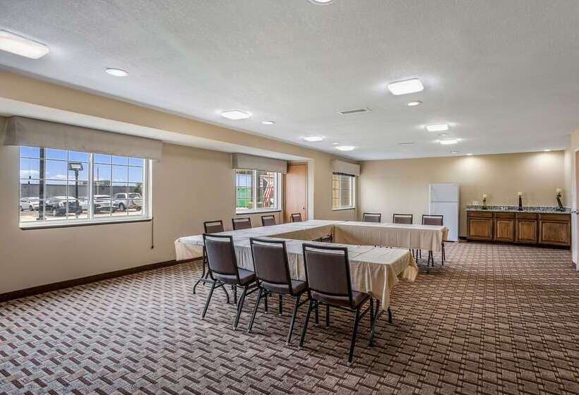 هتل Mainstay Suites Cedar Rapids North  Marion
