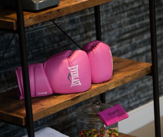 בית מלון כפרי Moxy New Orleans Downtown/french Quarter Area