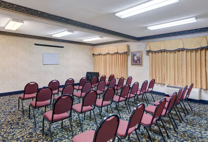 호텔 Quality Inn & Suites