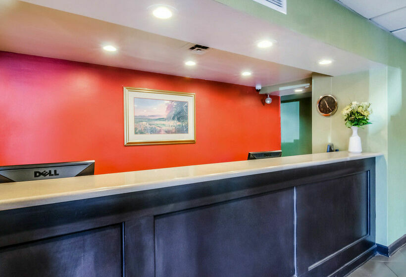 فندق Econo Lodge