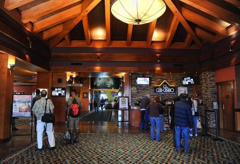 בית מלון כפרי Quinault Beach Resort & Casino