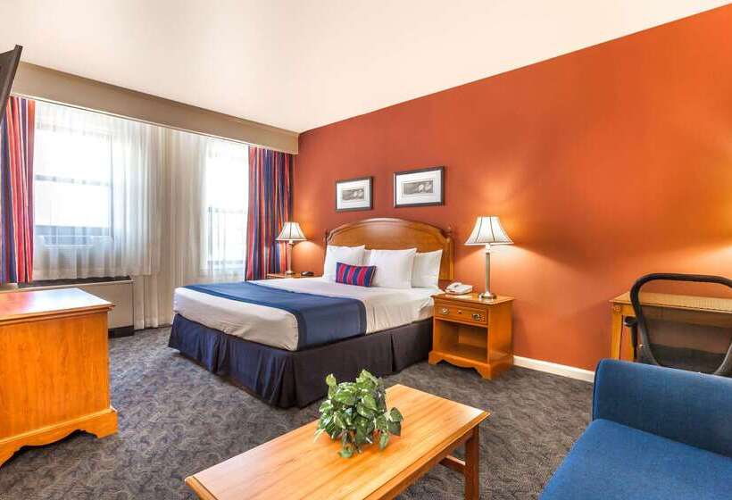 هتل Ramada By Wyndham Jersey City