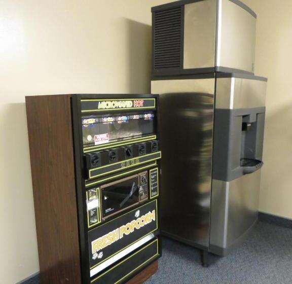 هتل Ramada By Wyndham Springfield North