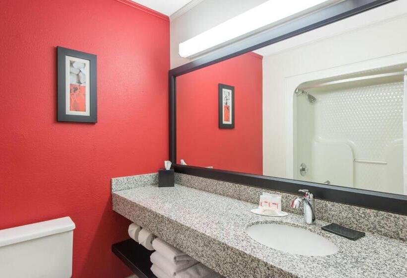 هتل Ramada By Wyndham Springfield North