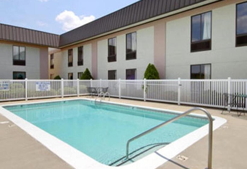 هتل Ramada Limited Columbia