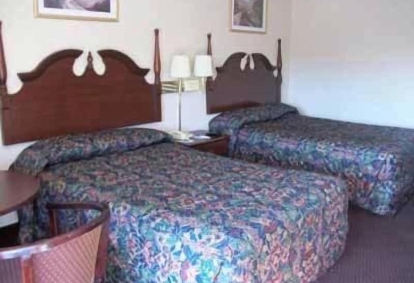 فندق Red Carpet Inn & Suites