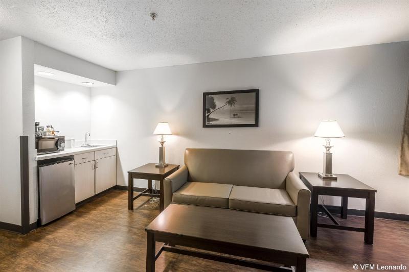 酒店 Red Roof Inn & Suites Savannah Airport