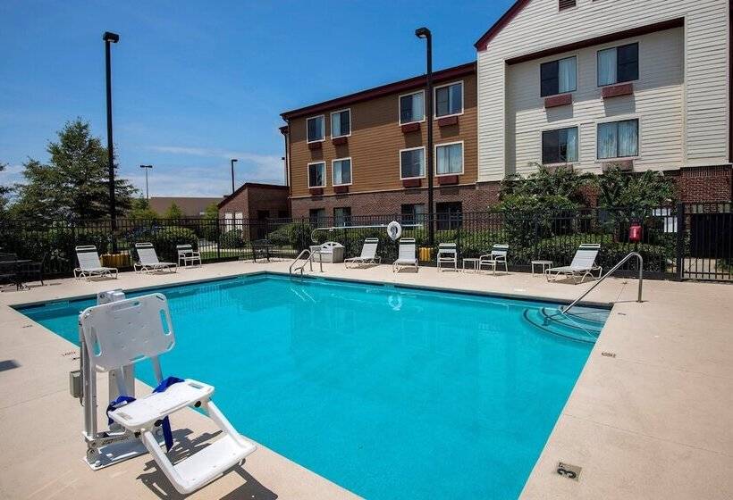 酒店 Red Roof Inn & Suites Savannah Airport
