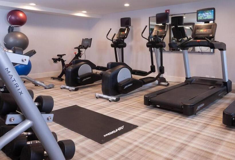 هتل Residence Inn Charleston Riverview