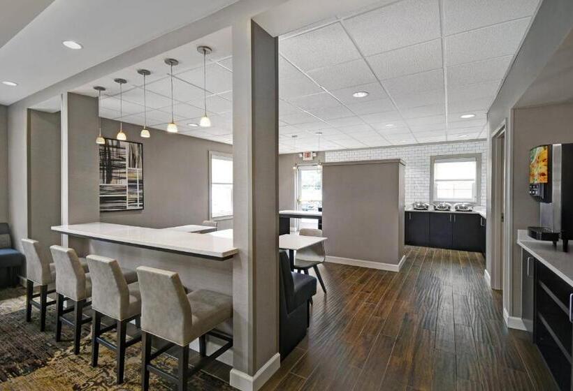 هتل Residence Inn Louisville Airport