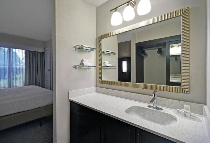 هتل Residence Inn Louisville Airport