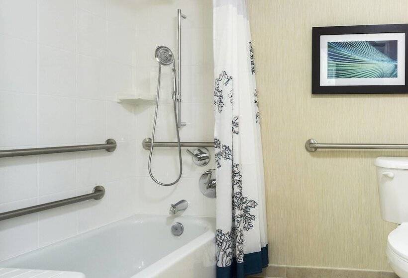 هتل Residence Inn Louisville Northeast