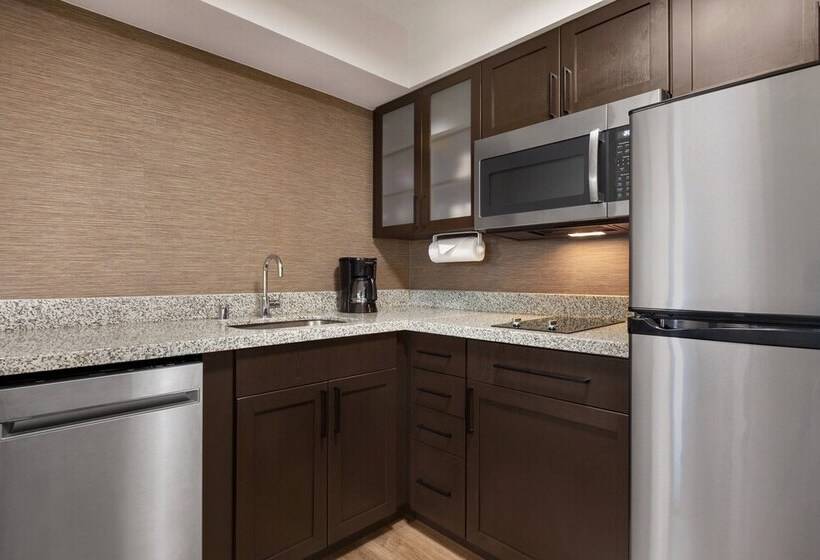 Отель Residence Inn By Marriott Vacaville