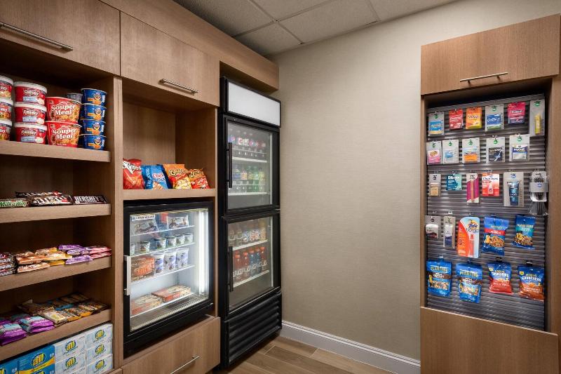 هتل Residence Inn By Marriott West Springfield