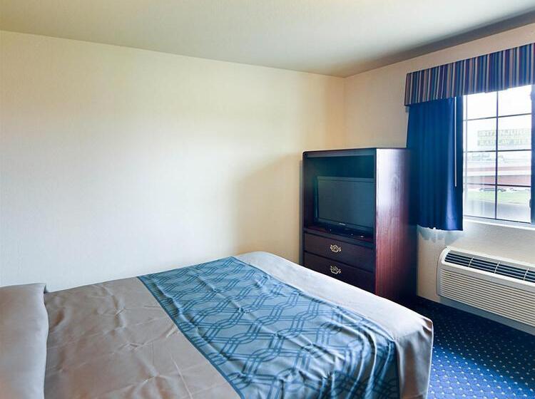 בית מלון כפרי Rodeway Inn Carrollton I 35e