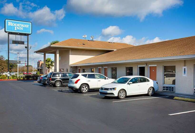 בית מלון כפרי Rodeway Inn Lake City I75