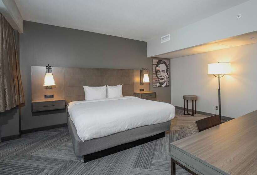 هتل State House Inn