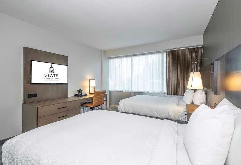 هتل State House Inn