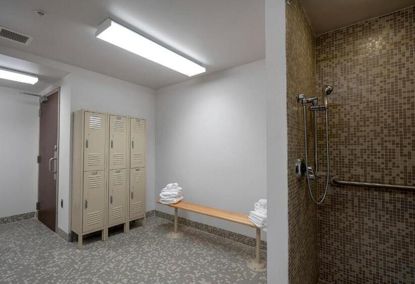 هتل State House Inn